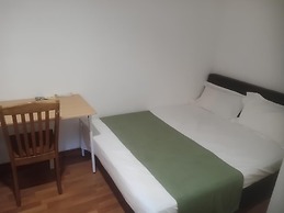 Natol Homestay - Hong Kong Rock Road