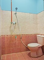 Super OYO 91535 J&b Rooms Tomang