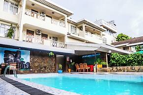 ROYAL CITY HOTEL-GARDEN