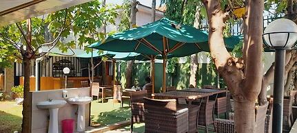 ROYAL CITY HOTEL-GARDEN