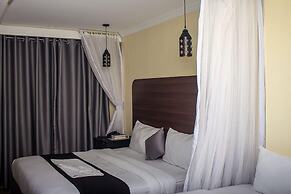 ROYAL CITY HOTEL-GARDEN