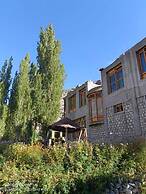 Hotel The Stone Palace