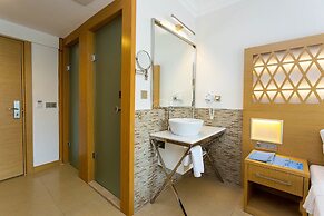 Aurasia Design Hotel