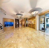 Aurasia Design Hotel