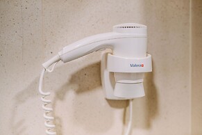 Art Deco Rooms by DuHomes