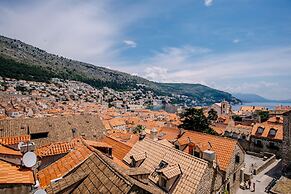 Art Deco Rooms by DuHomes