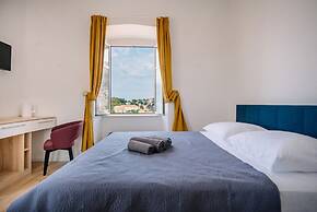 Art Deco Rooms by DuHomes