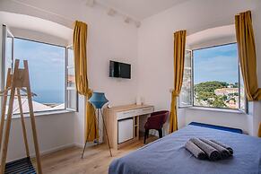 Art Deco Rooms by DuHomes