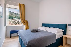 Art Deco Rooms by DuHomes