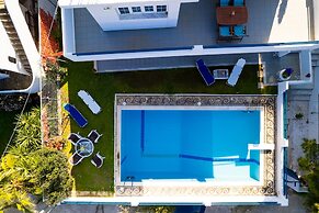 Deluxe Apartments Giamatasta