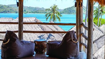 Bleu MATHIS Gili Asahan