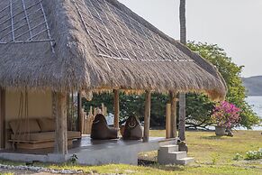 Bleu MATHIS Gili Asahan