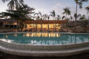 Bleu MATHIS Gili Asahan