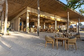 Bleu MATHIS Gili Asahan