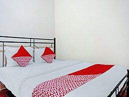 OYO 90689 Lily House