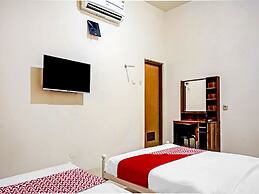 OYO 90689 Lily House