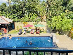 The Kingslayer Resort