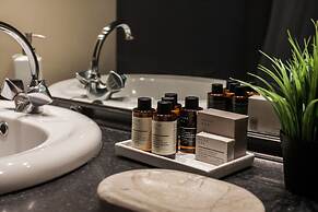 Signature 2BR Apartment in Marousi