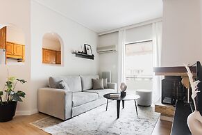 Signature 2BR Apartment in Marousi