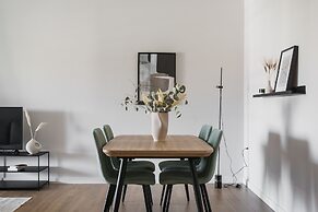 Signature 2BR Apartment in Marousi