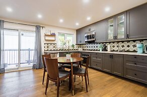 Cheerful 3 bedroom w/ indoor fireplace in Toronto - 02 free parking