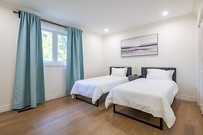 Cheerful 3 bedroom w/ indoor fireplace in Toronto - 02 free parking