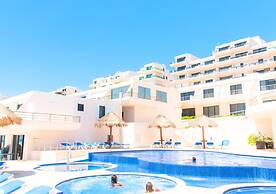 2 Bedrooms Ocean View Condo