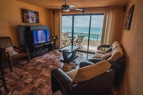 2 Bedrooms Ocean View Condo