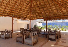 2 Bedrooms Ocean View Condo