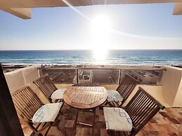 2 Bedrooms Ocean View Condo