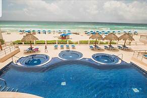 2 Bedrooms Ocean View Condo