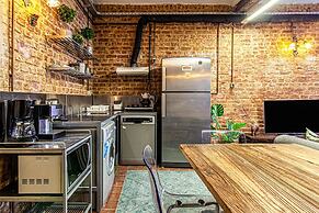 Centrally Located Historical Flat in Beyoglu