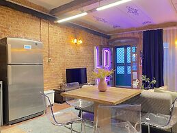 Centrally Located Historical Flat in Beyoglu