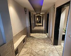 Hotel Pace Hero Honda Chowk