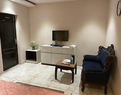 Hotel Pace Hero Honda Chowk