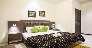 Hotel Pace Hero Honda Chowk