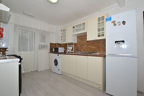 Charming 5-bed House in City Center and Car Park