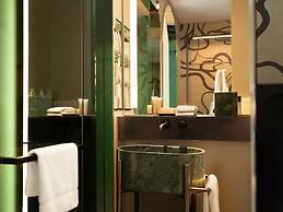 Mondrian Singapore Duxton