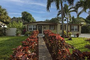 Serenity Palm Perfect Stay for Groups!