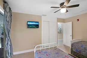 Serenity Palm Perfect Stay for Groups!