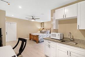 Serenity Palm Perfect Stay for Groups!