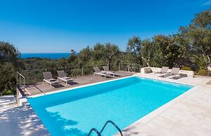 Kallista House - Beautifully Appointed 3 bed Villa