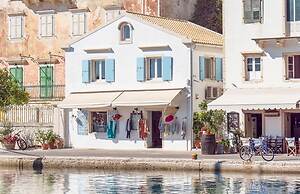 The Harbour House - Waterfront 1 Bedroom Suite