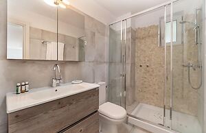 The Harbour House - Waterfront 1 Bedroom Suite