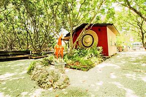 Find Peace - Bird Tiny House in Japanese Garden