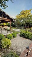 Find Peace - Tiny House in Japanese Garden