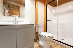 Find Peace - Tiny House in Japanese Garden