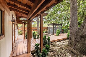 Find Peace - Tiny House in Japanese Garden