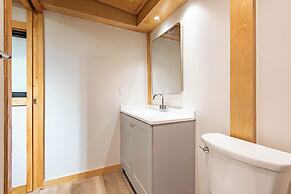 Find Peace - Tiny House in Japanese Garden