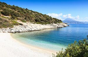 Casa di Maura - 3 Bedroom Contemporary House With Stunning sea Views